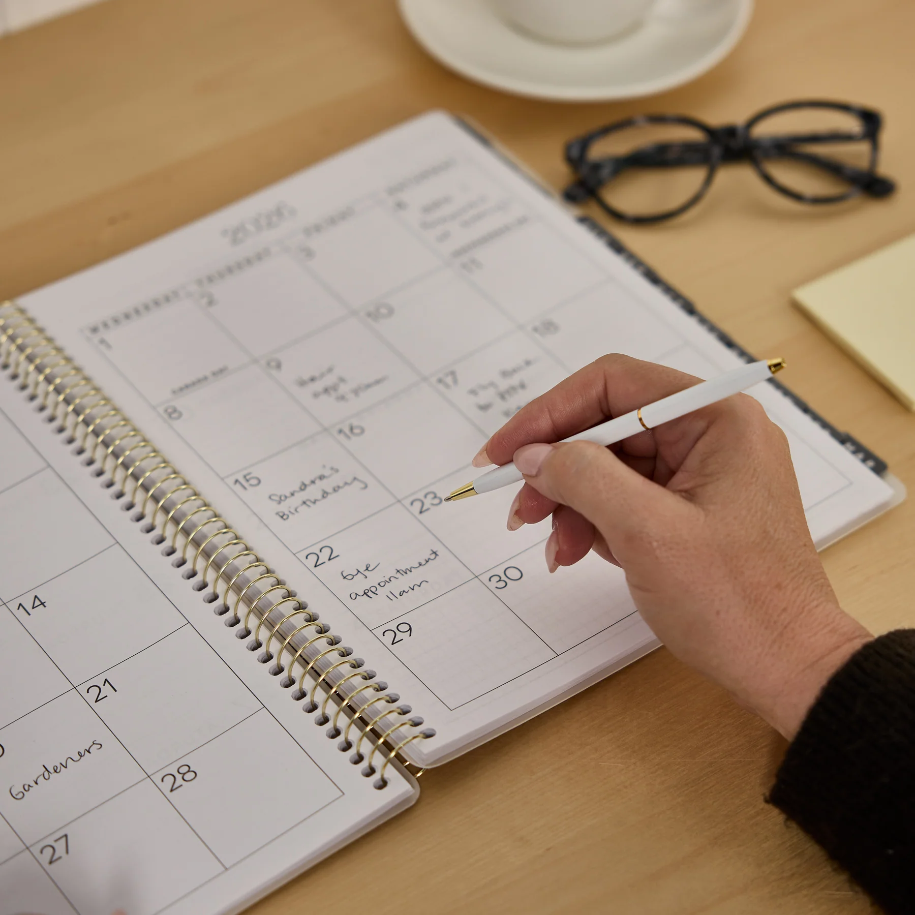 2026–2027 GO BIG Onyx Large Print Spiral Planner - Large Dashboard Layout - 15 Months - Image 4
